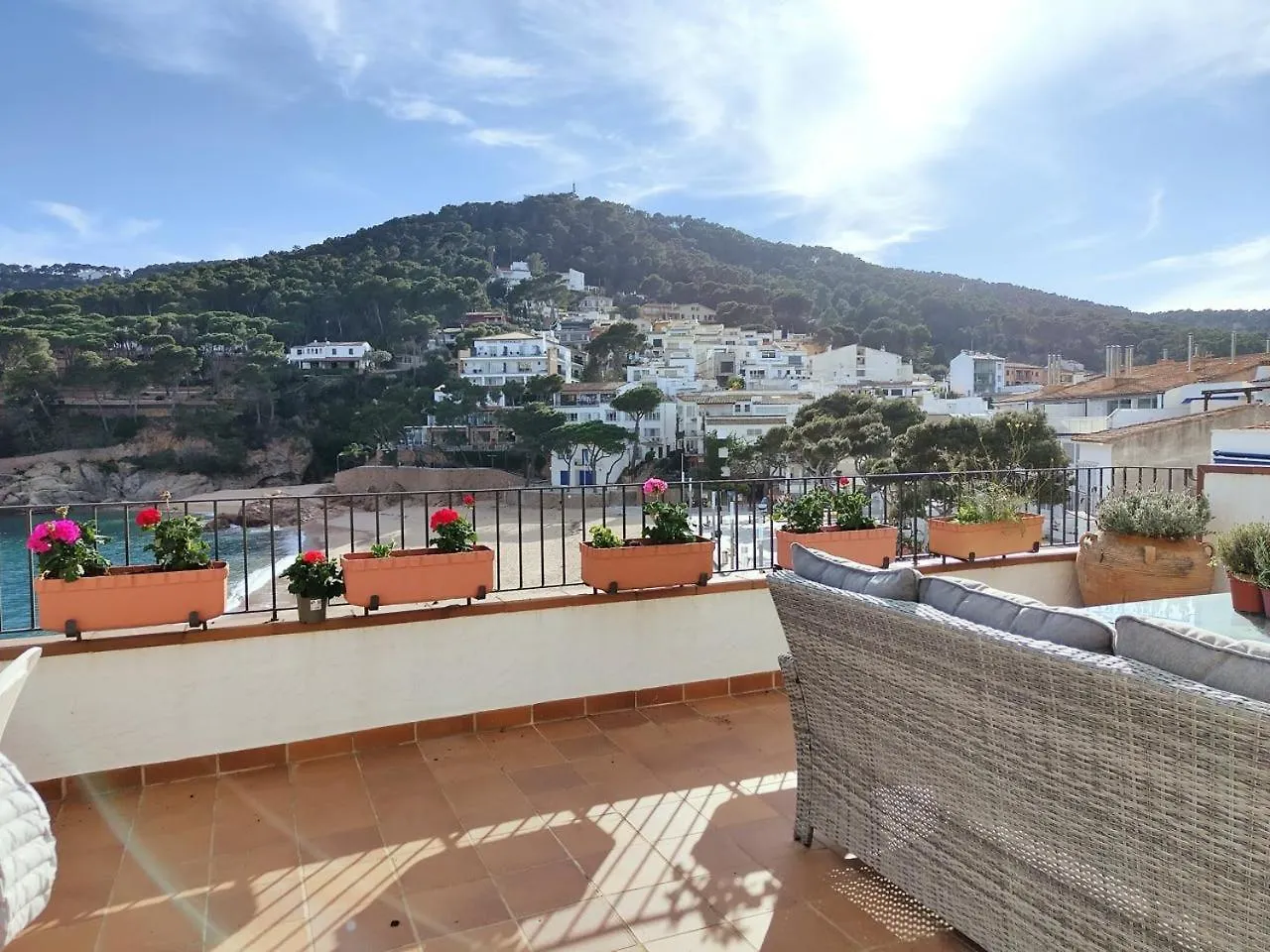 Tamariu Platja - Penthouse On Passeig Del Mar. Apartment Spain
