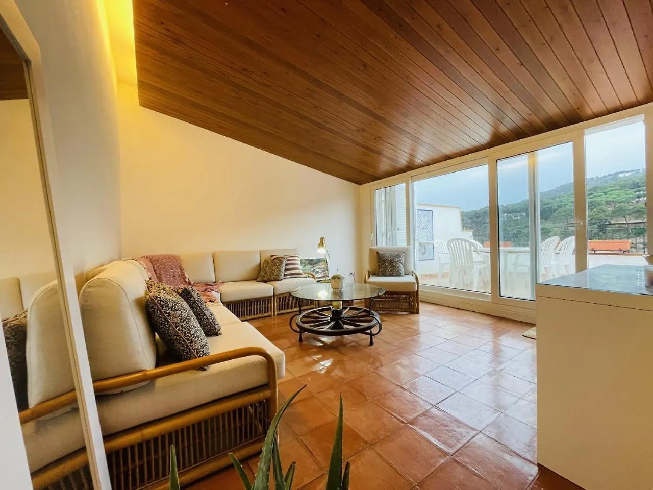 Tamariu Platja - Penthouse On Passeig Del Mar. Apartment 0*,  Spain