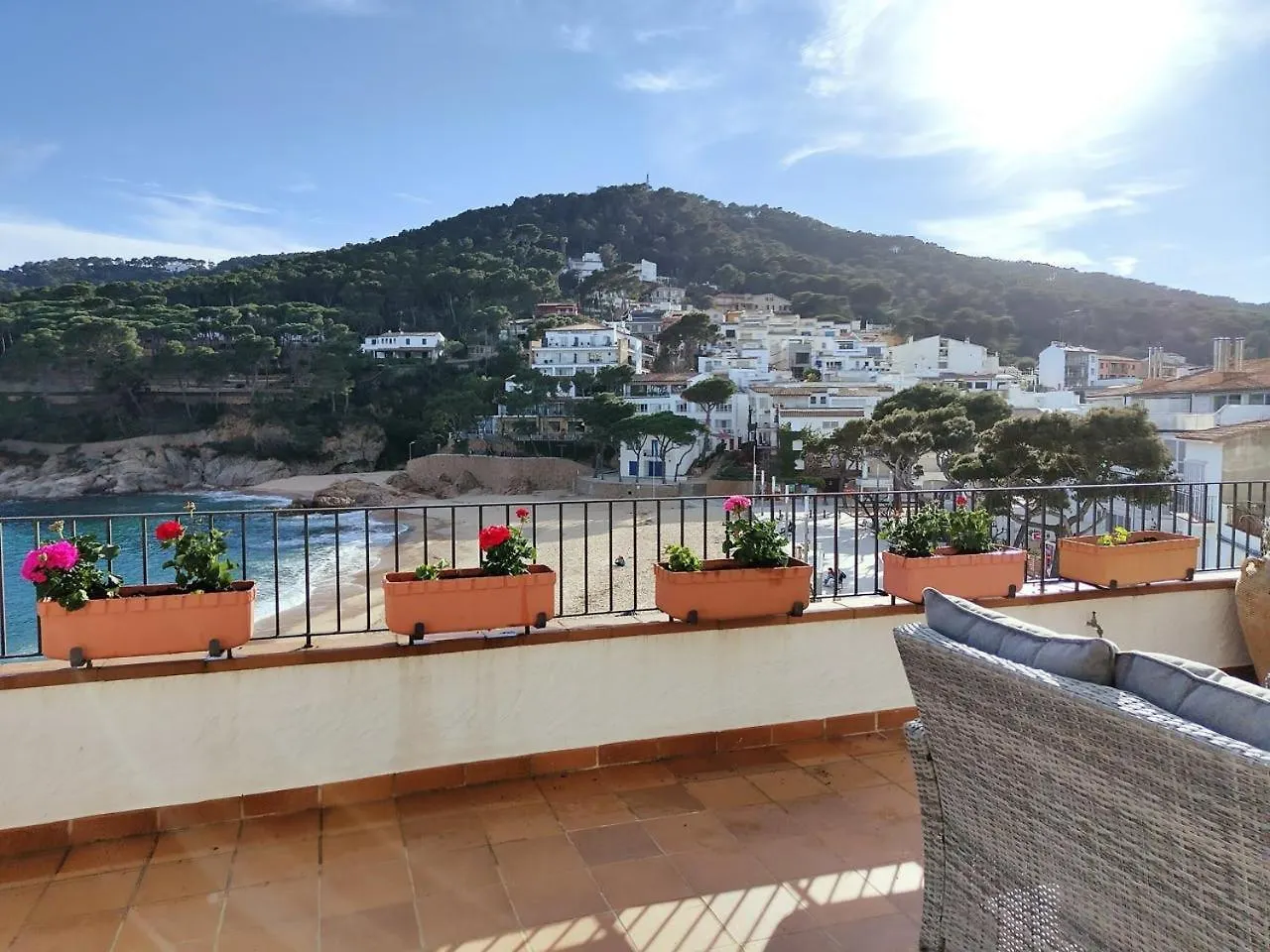 Tamariu Platja - Penthouse On Passeig Del Mar. Apartment