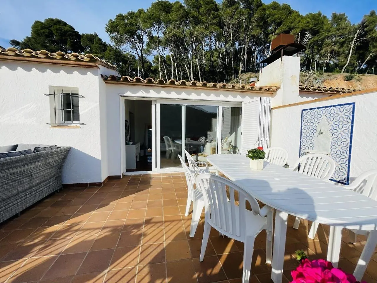 Tamariu Platja - Penthouse On Passeig Del Mar. Apartment