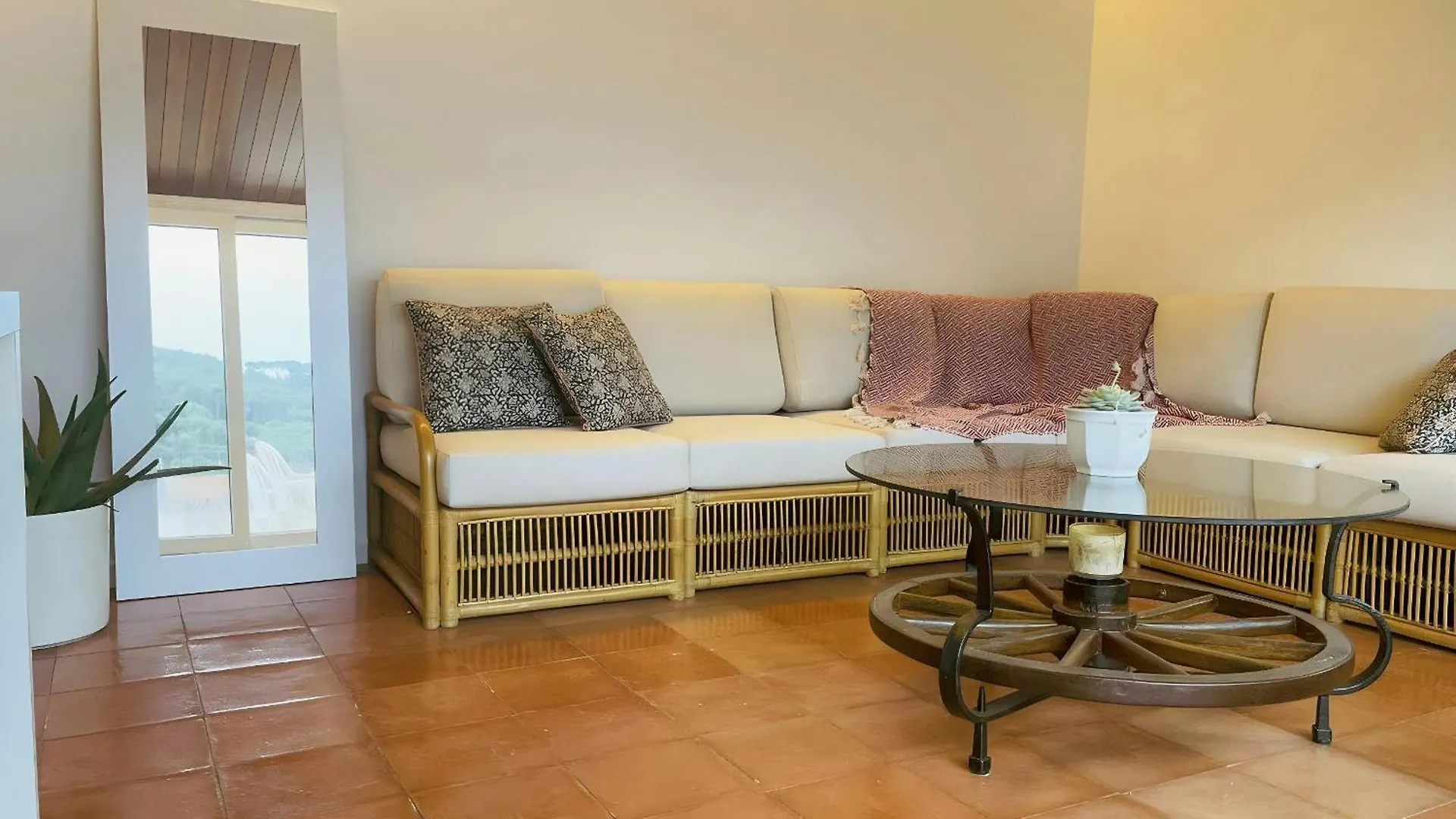 Tamariu Platja - Penthouse On Passeig Del Mar. Apartment